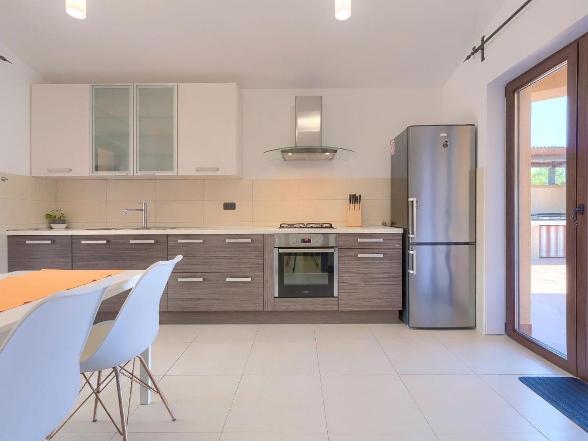 Holiday Home Andrea - Pul463 By Interhome Sisan Luaran gambar